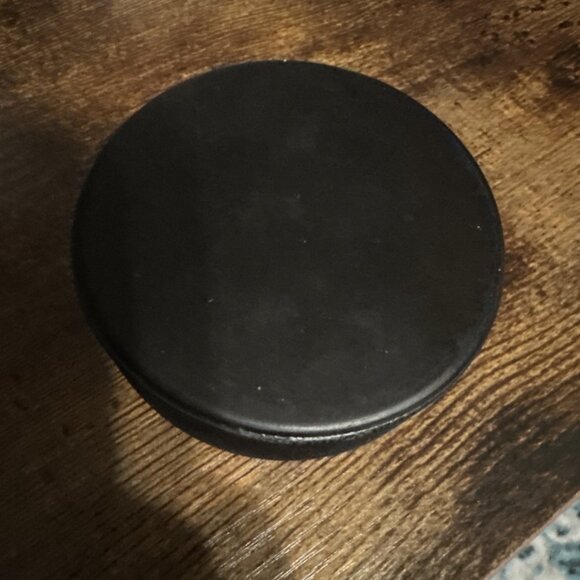 Vintage CHL Hockey Puck  Bossier Shreveport Mudbugs Riverkings Brahmas Official - Picture 12 of 14